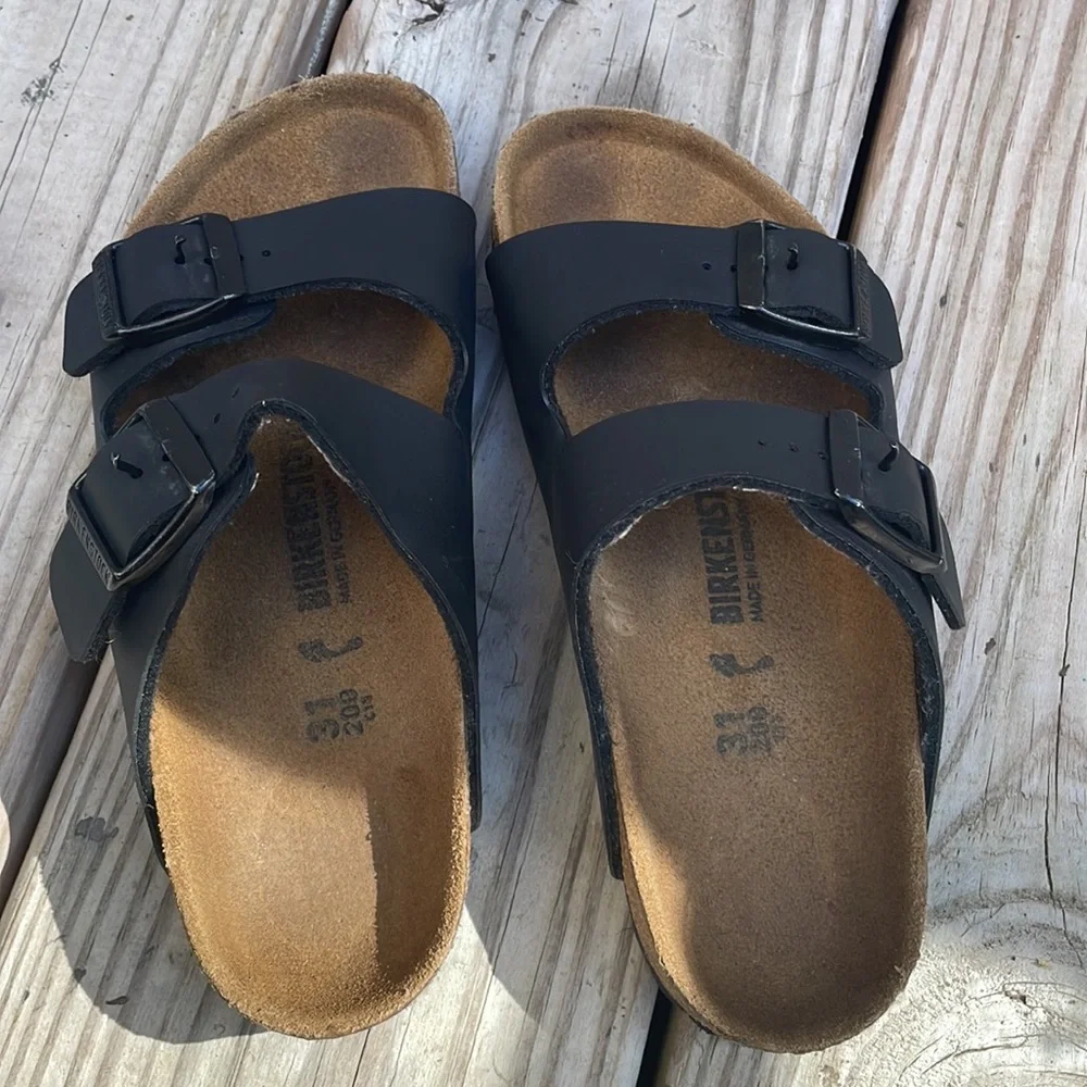 Birkenstock- Arizona Kids Birko-Flor Leather Sandals Size 31 (13-13.5)